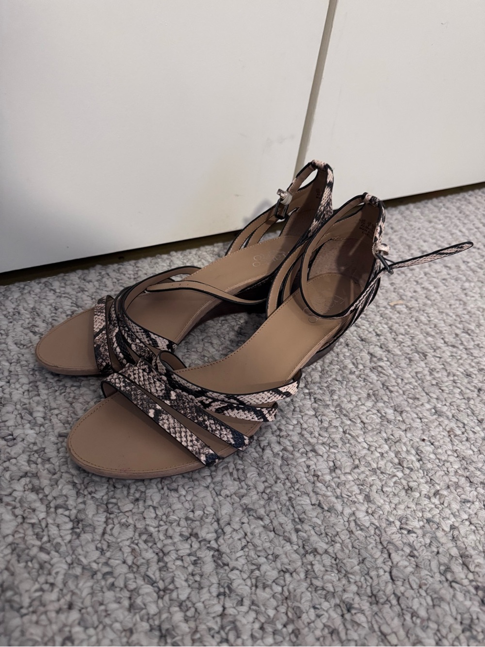 Franci Sarto Snake-Print Strappy Wedge Sandals in Beige and Black - 11/41